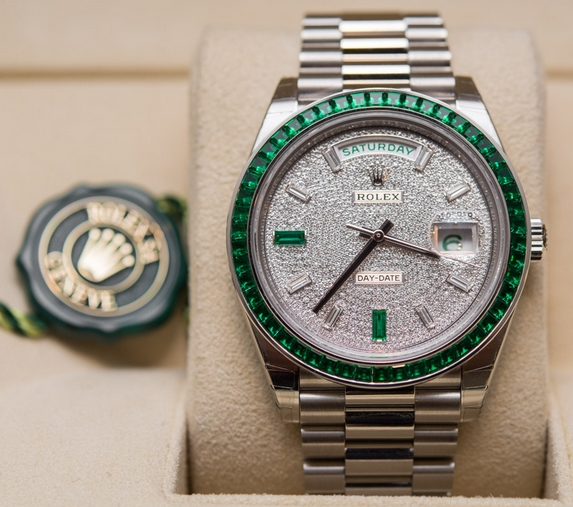 Swiss Rolex Day-Date 40 Green Emerald Platinum Watch